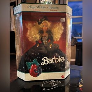 1991 Special Edition Holiday Barbie 💅🏼✨make me an offer :)